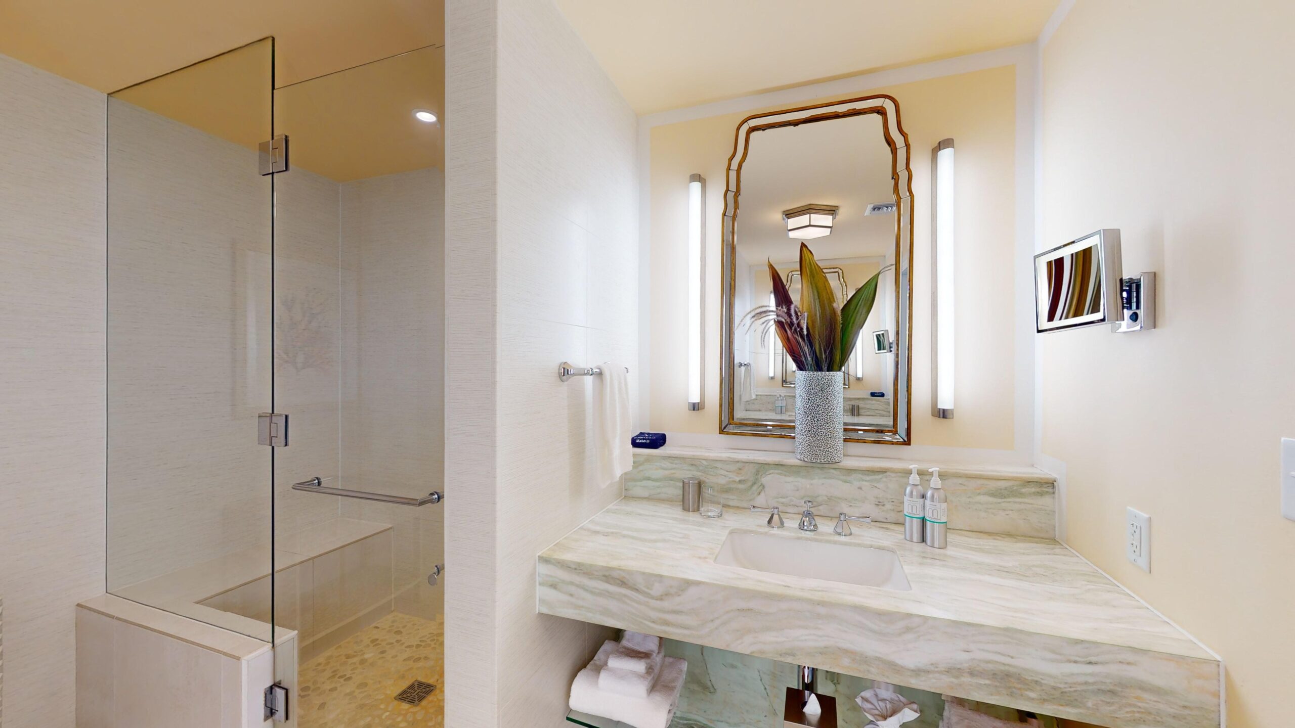 Oceanfront Junior Suite